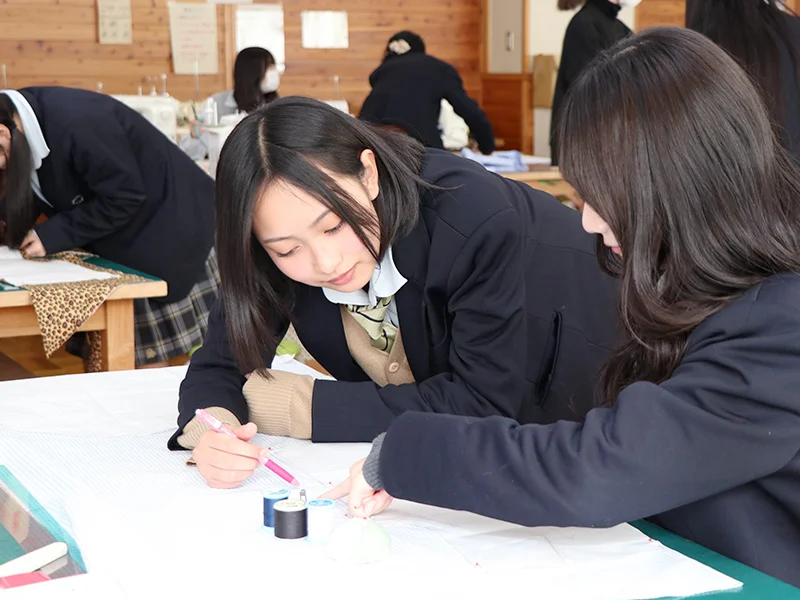 諏訪実業高等学校 服飾科のイメージ写真