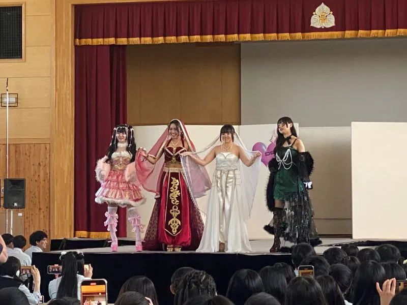 ファッションショー